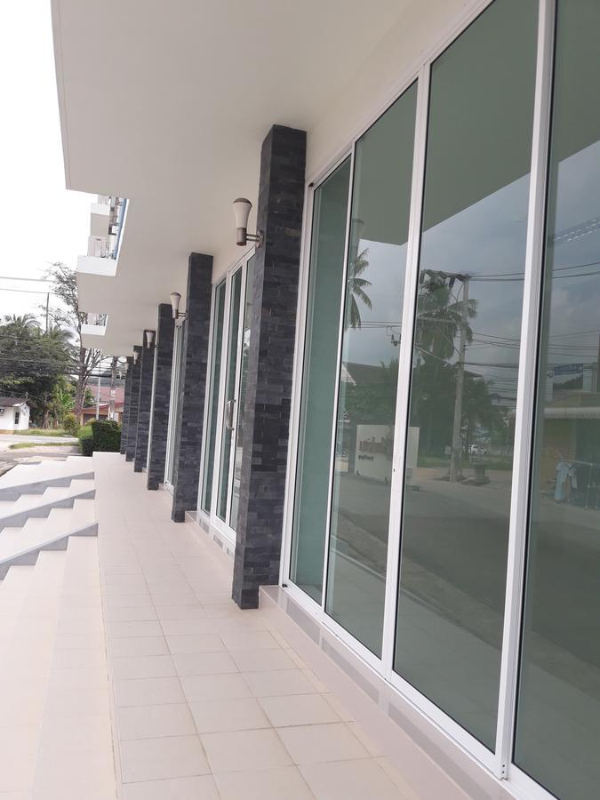 The Ztand By Airport Phuket Hotell Ban Bo Han Exteriör bild
